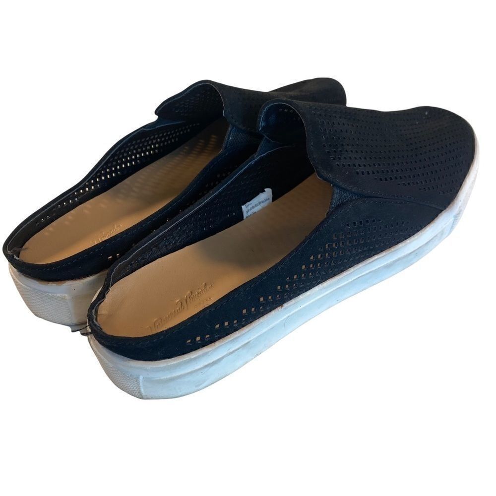 Universal Thread Slide Sneakers Black Perforated - Picture 5 of 7